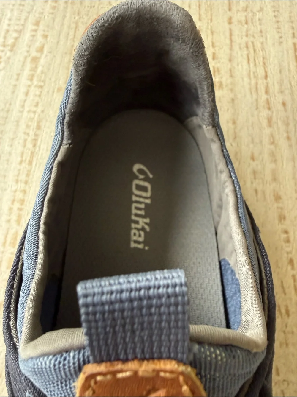 OluKai Navy Canvas Lace-Up Sneakers with Brown Leather Accents like new!